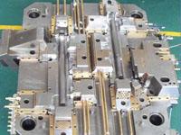 Precision mould injection